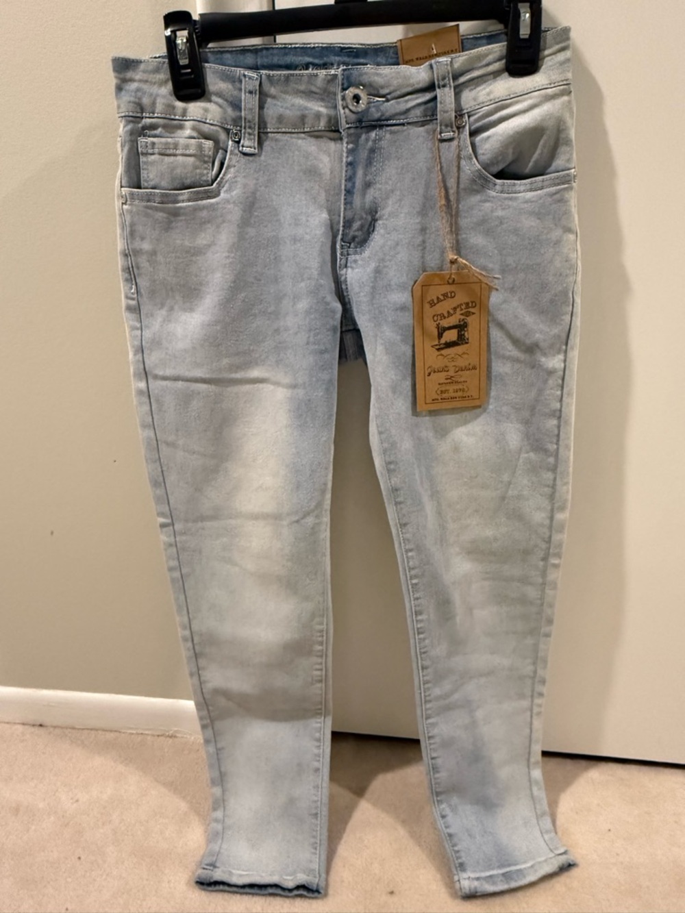 NWT Jeans Denim Boutique Light Wash Skinny Jeans - Pale Blue Denim